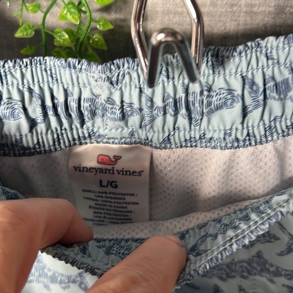 Vineyard Vines Swim Trunks - Picture 4 of 5
